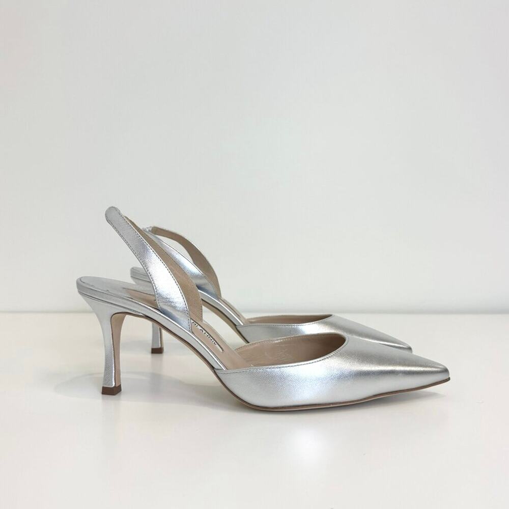 MANOLO BLAHNIK Metallic Silver Leather Carolyn Slingback Pumps 39.5 NEW Pointed